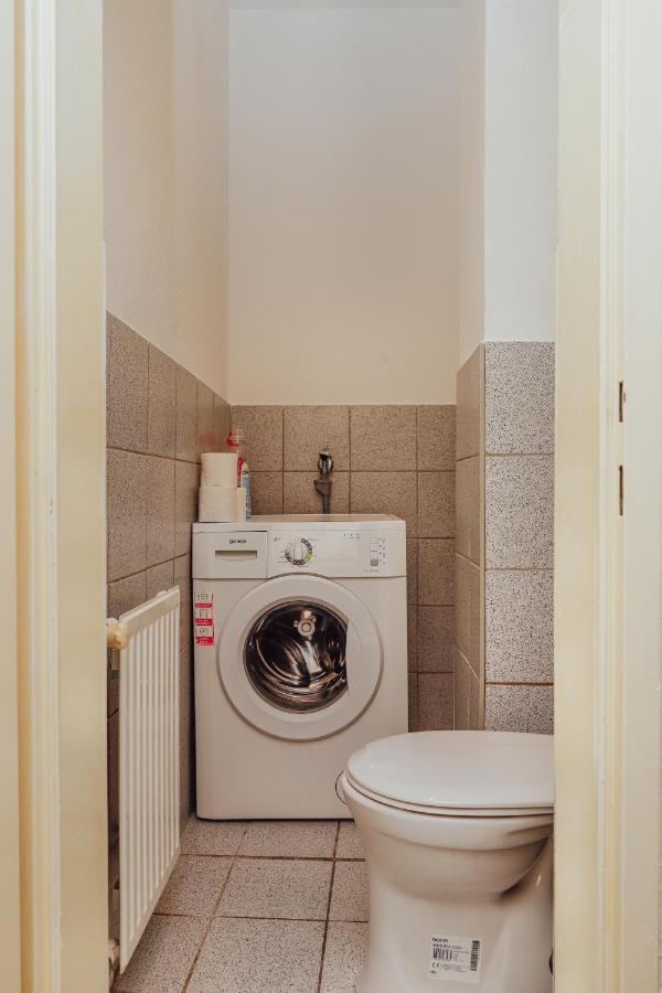 Ruhiges Terrassen Apartment Wien Ngoại thất bức ảnh
